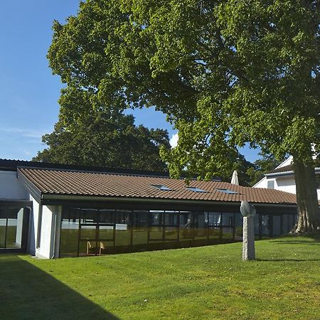 Vilvorde Kursuscenter Hotel Charlottenlund Exterior photo