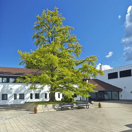 Vilvorde Kursuscenter Hotel Charlottenlund Exterior photo