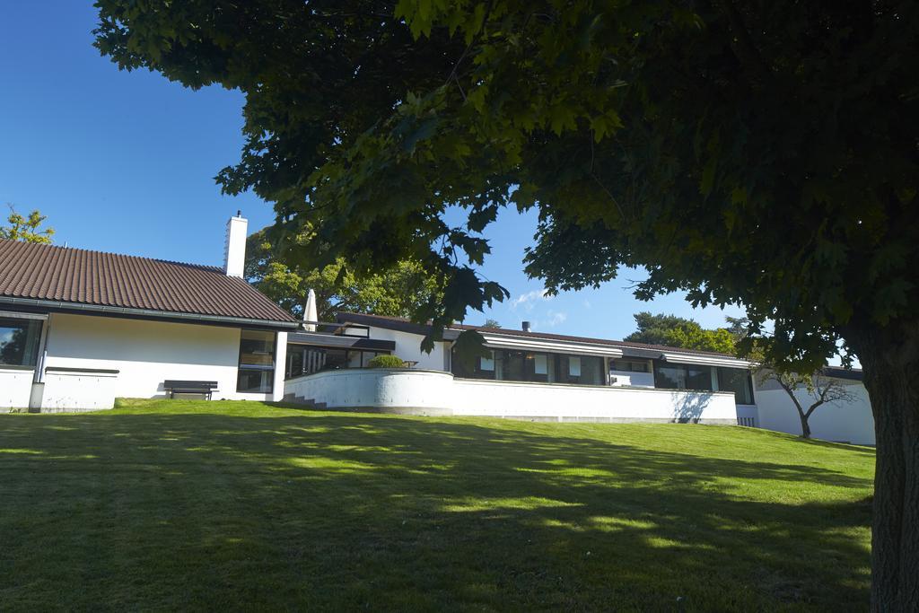 Vilvorde Kursuscenter Hotel Charlottenlund Exterior photo